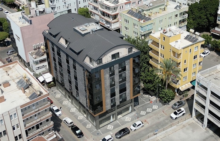 Prime 345 m² Commercial Space in Alanya Center – New Complex