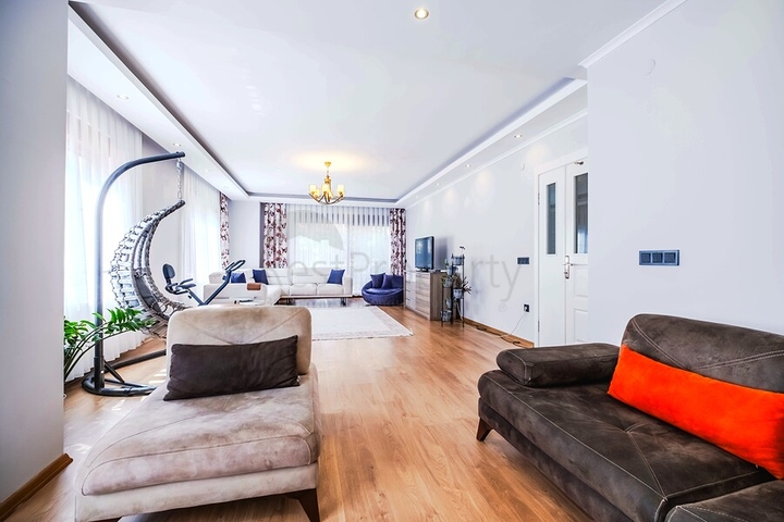 Spacious 5+1 Garden Duplex in Oba, Alanya – 220 m², Furnished