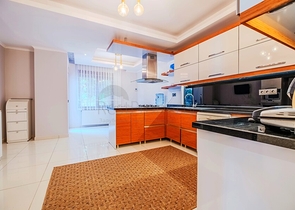 Spacious 5+1 Garden Duplex in Oba, Alanya – 220 m², Furnished