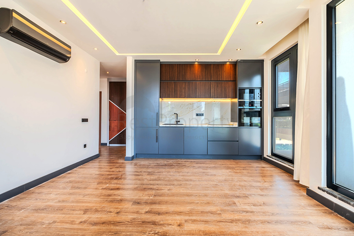 Modern 2+1 Apartment in Oba, Alanya – 20 m to Sea, 87 m²