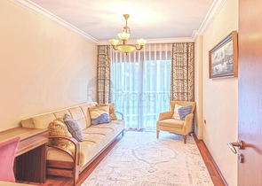 Spacious 3+1 apartment with separate kitchen by the sea in the center of Alanya