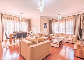 Spacious 3+1 apartment with separate kitchen by the sea in the center of Alanya