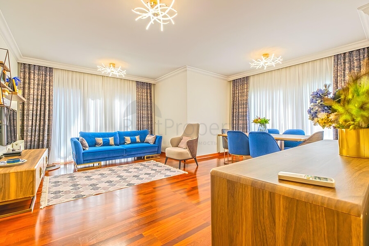 Premium 3+1 Apartment in Alanya Center – 20 m to the Sea, 142 m²