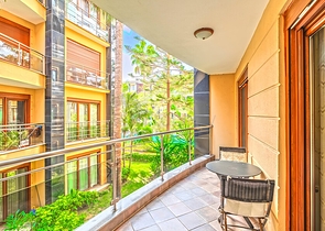 Premium 3+1 Apartment in Alanya Center – 20 m to the Sea, 142 m²