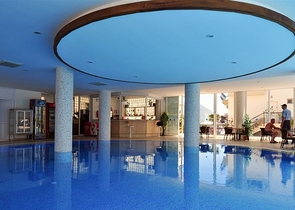 Spacious penthouse in Cikcilli with sea view