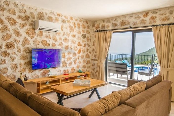 Two villas in the Kas Antalya area are for sale. 