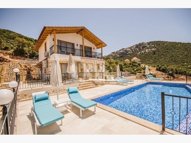 Two villas in the Kas Antalya area are for sale. 