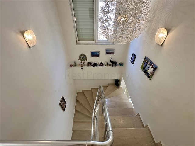 Spacious villa with panoramic sea views in Alanya