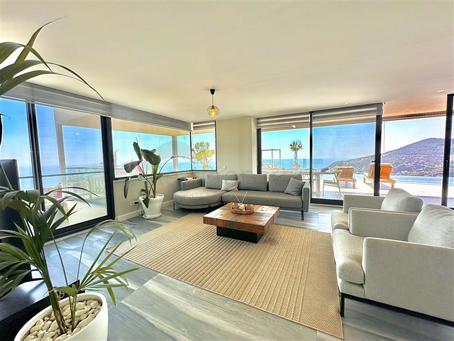 Modern 3+1 Sea-View Villa in Alanya Bektas | 450 m² | Furnished