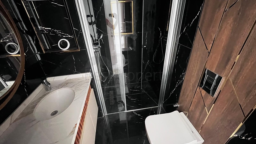 Cozy apartment by the sea with rich infrastructure in Tosmura