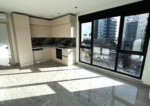 Cozy apartment by the sea with rich infrastructure in Tosmura