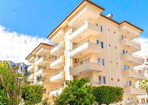 Spacious 1+1 apartment just 100 meters from the sea in Both directions