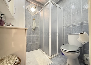 Spacious 1+1 apartment just 100 meters from the sea in Both directions