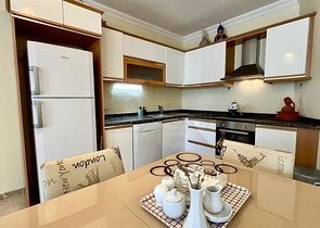 Furnished 2+1 Apartment in Mahmutlar, 450 m from the Beach