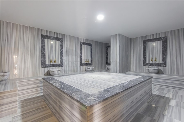 Modern 1+1 Apartment in Mahmutlar with Full Facilities, 650 m from the Sea