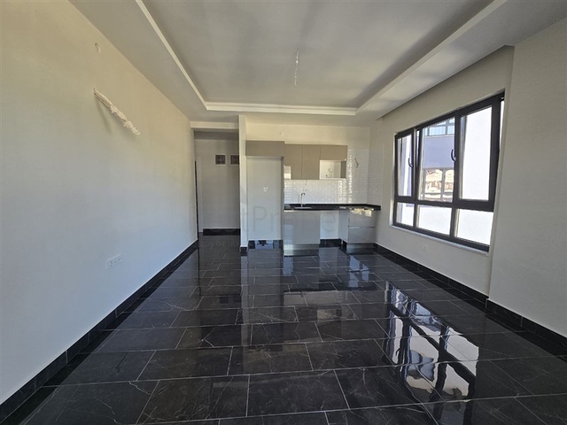 Modern 1+1 Apartment in Mahmutlar with Full Facilities, 650 m from the Sea