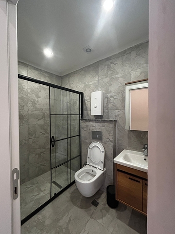 Modern 1+1 Rental Apartment in Central Alanya, 250 m to the Beach