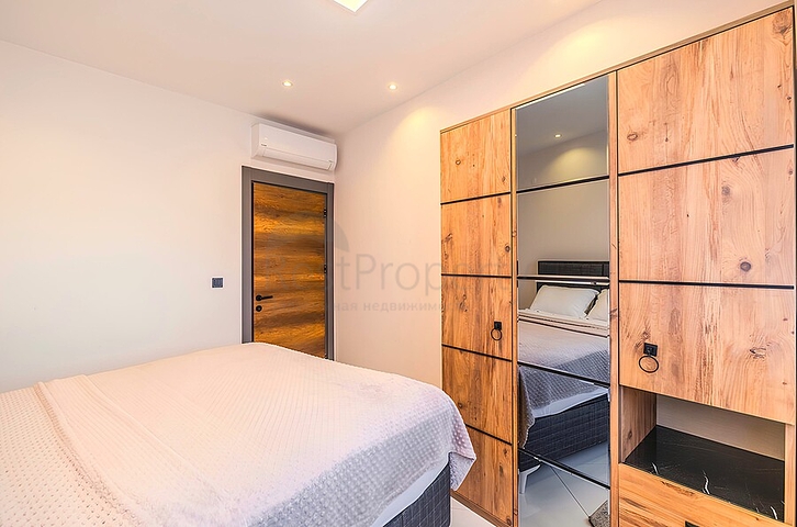 Modern 1+1 Apartment in Mahmutlar with Full Facilities, 550 m to Sea