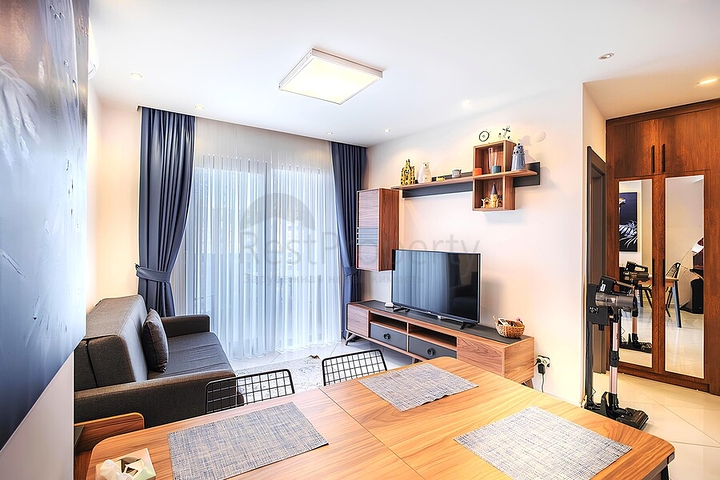 Modern 1+1 Apartment in Mahmutlar with Full Facilities, 550 m to Sea