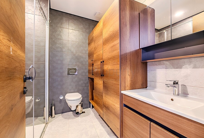 Modern 1+1 Apartment in Mahmutlar with Full Facilities, 550 m to Sea