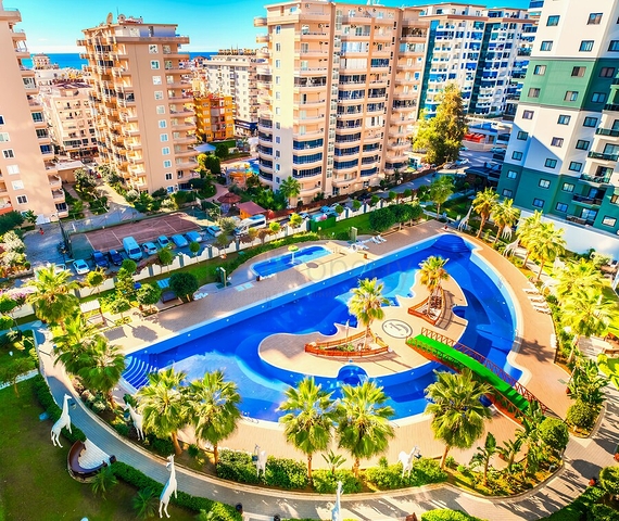 Modern 1+1 Apartment in Mahmutlar with Full Facilities, 550 m to Sea