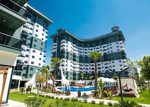 Modern 1+1 Apartment in Mahmutlar with Full Facilities, 550 m to Sea