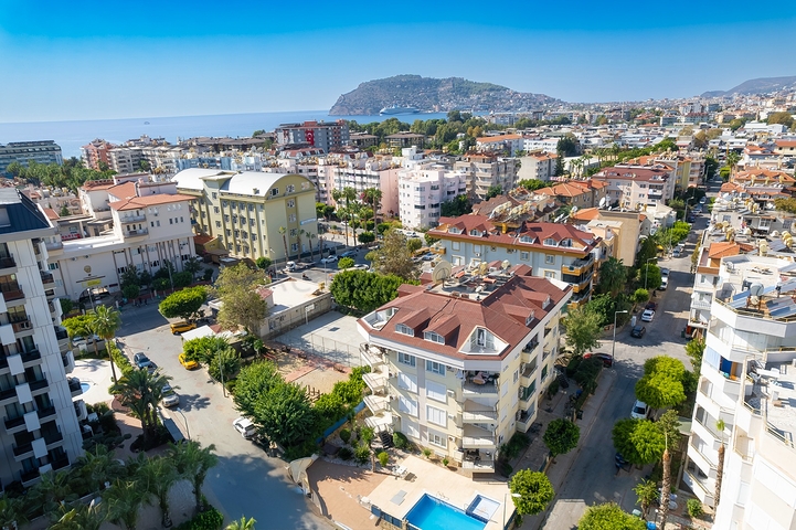 Furnished 2+1 Apartment Near the Sea in Central Alanya