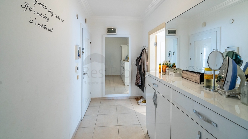 Furnished 2+1 Apartment Near the Sea in Central Alanya