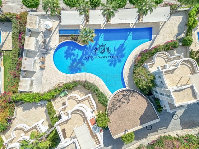 Villa with a spacious terrace in the green part of Konakli district