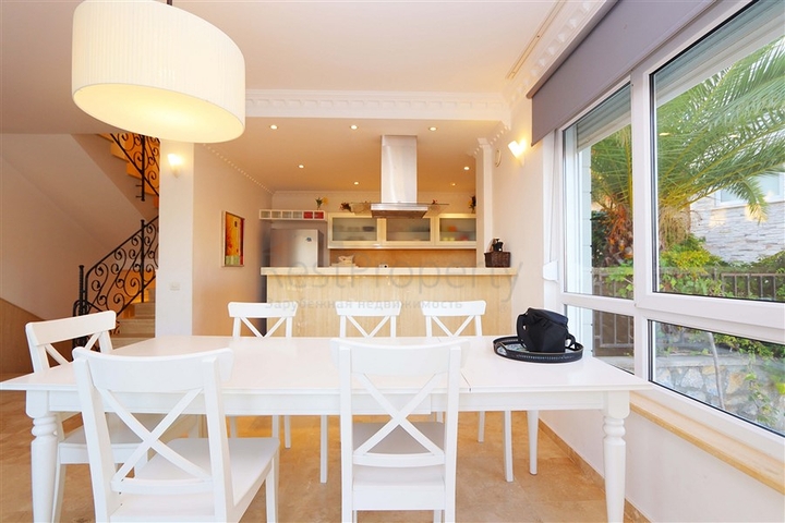 Villa with a spacious terrace in the green part of Konakli district