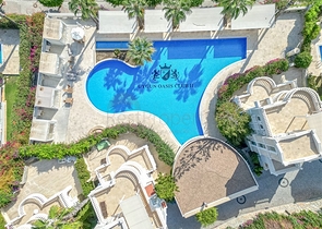 Villa with a spacious terrace in the green part of Konakli district