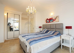 Villa with a spacious terrace in the green part of Konakli district