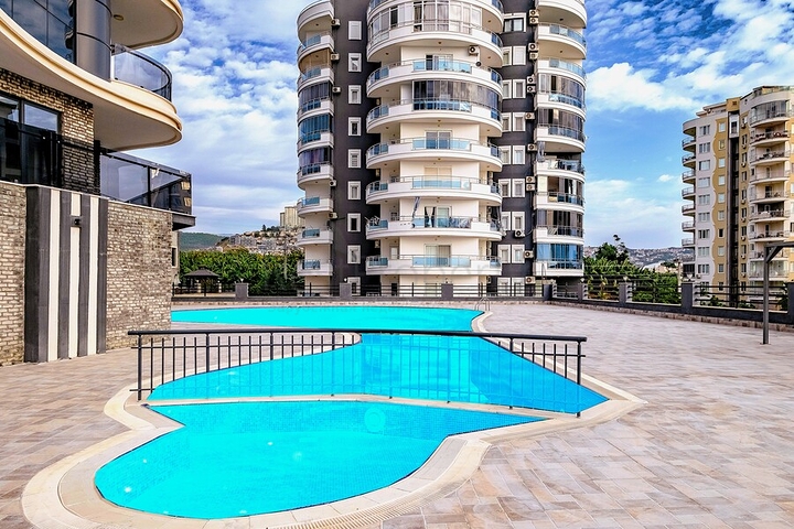Modern 2+1 Apartment in Mahmutlar, Alanya with Facilities