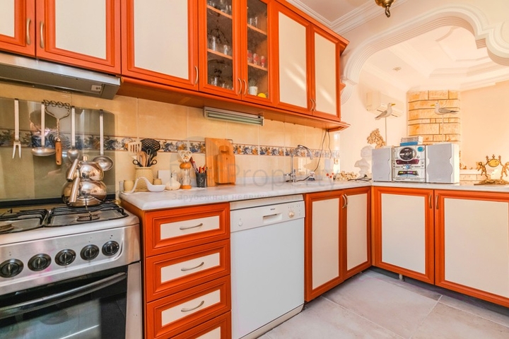 Spacious furnished villa just 50 m from the sea in the Payallar / Alanya area