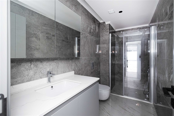 Spacious 2+1 Apartment in Kargicak, Alanya | Terrace & Parking