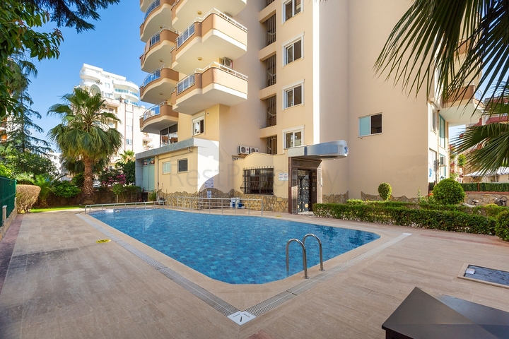 Furnished 2+1 Apartment in Mahmutlar, Alanya | Central Location