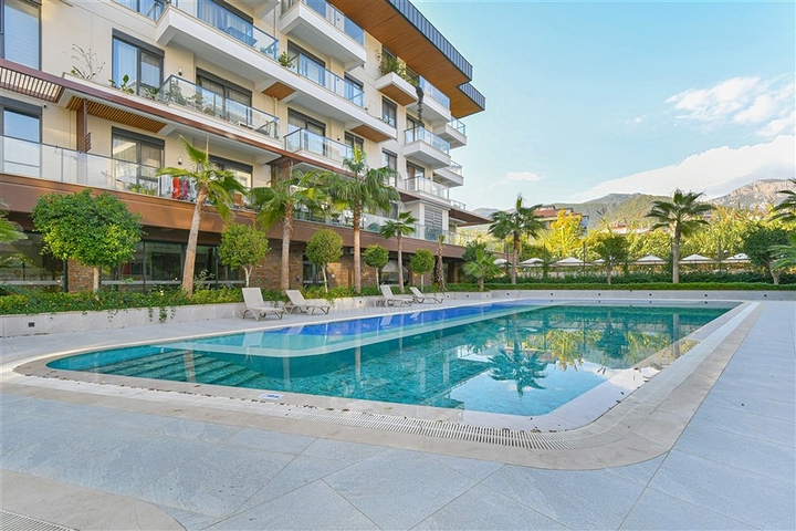 Furnished 3+1 Penthouse in Oba, Alanya 