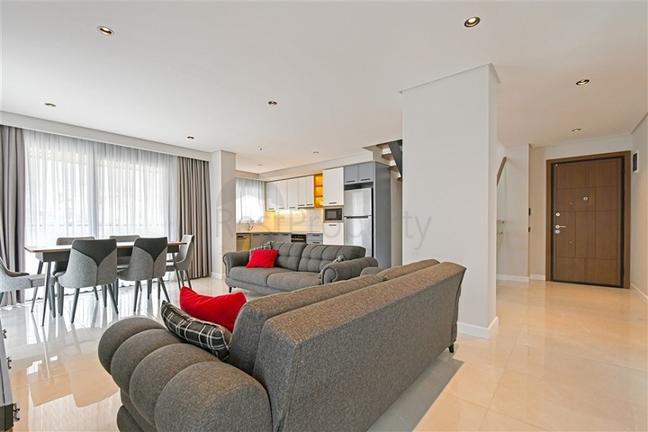 Furnished 3+1 Penthouse in Oba, Alanya 