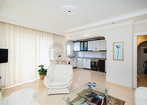 Furnished 2+1 Apartment in Mahmutlar, Alanya | Central Location