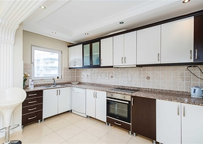 Furnished 2+1 Apartment in Mahmutlar, Alanya | Central Location