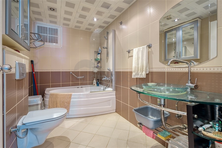 Furnished 2+1 Apartment in Mahmutlar, Alanya