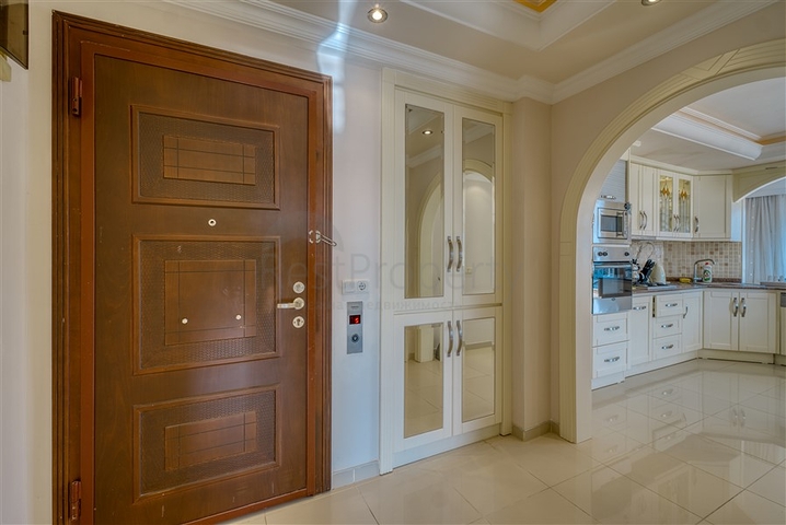 Furnished 2+1 Apartment in Mahmutlar, Alanya