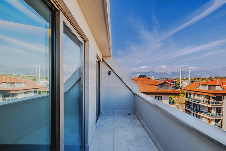 2+1 penthouse with terrace in Kestel district