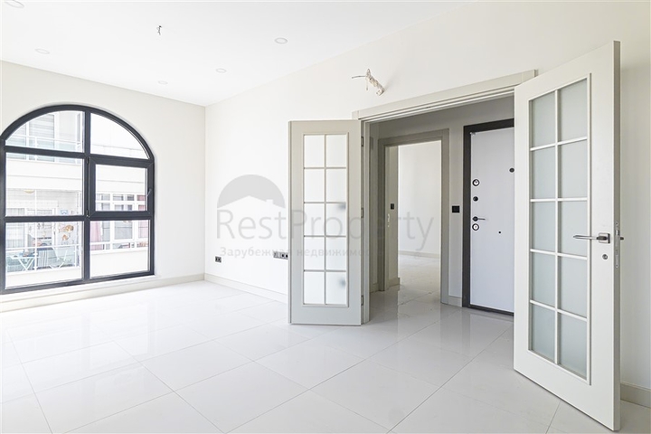 Modern 1+1 Apartment in Cleopatra, Alanya