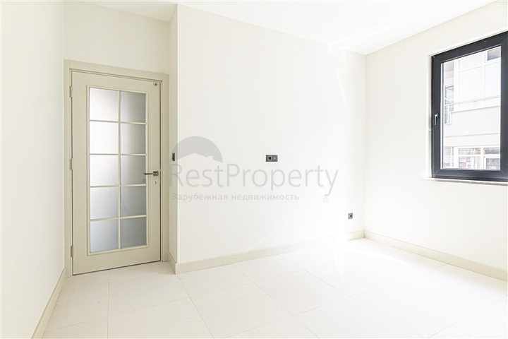 Modern 1+1 Apartment in Cleopatra, Alanya