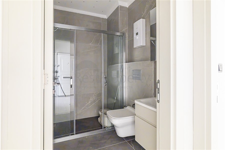 Modern 1+1 Apartment in Cleopatra, Alanya