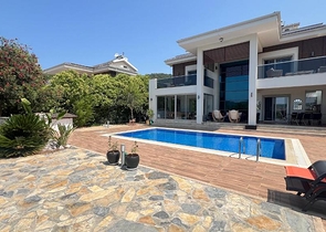 Detached House in Ölüdeniz, Fethiye | Large Plot & Privacy