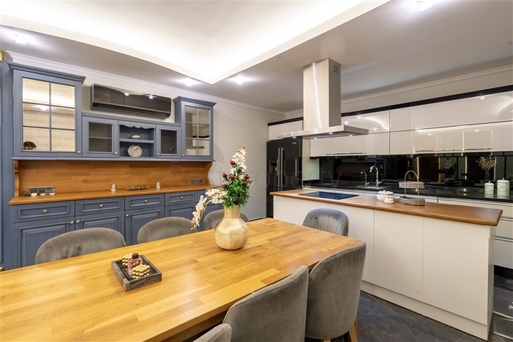 Furnished 3+1 Penthouse in Oba, Alanya | Spa Complex