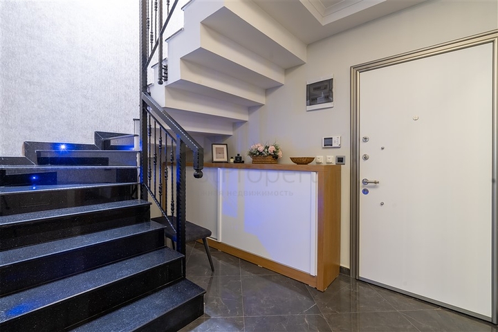 Furnished 3+1 Penthouse in Oba, Alanya | Spa Complex