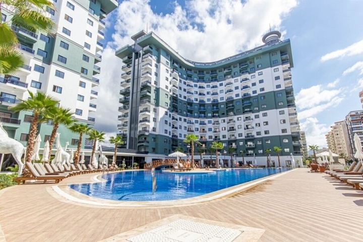 1+1 Furnished Apartment in Mahmutlar, Alanya with Resort Facilities